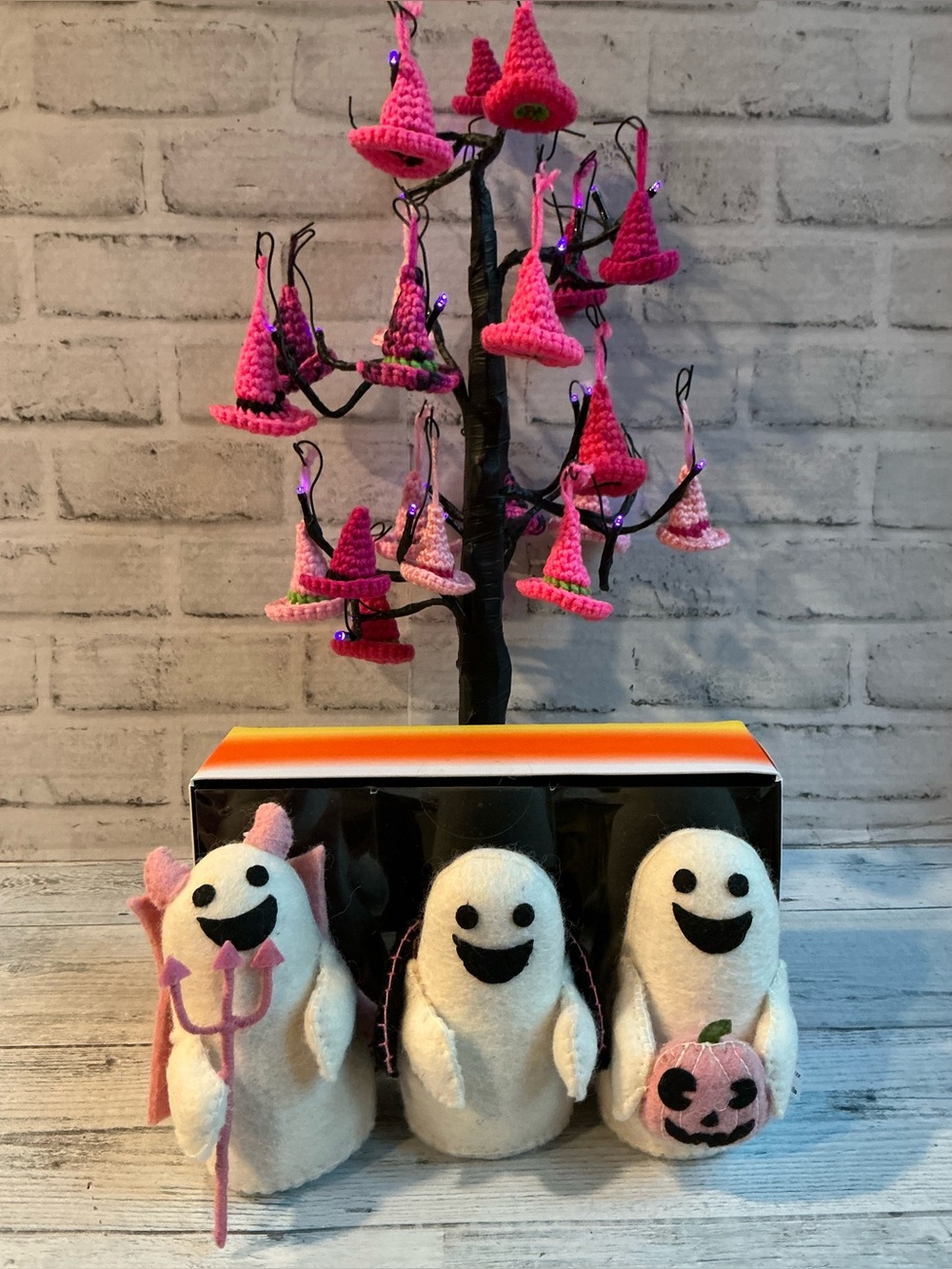 CANDY CORN LANE Set Of 3 5in Plush Ghosts